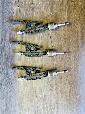 BMW X6 G06 X7 G07 40iX B58  Injection Nozzle. 8656548 / 222219-10