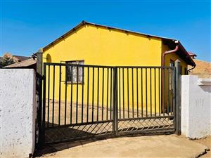 House for sale in soshanguve kk