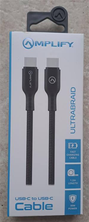 USB-C to USB-C Cable.   FAST CHARGING CABLE. 30W  POWER. R60.