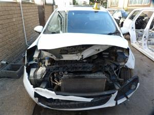 Kia Rio 1.4 Manual G4FA White - 2013 SPARESBOYZ STRIPPING FOR SPARES
