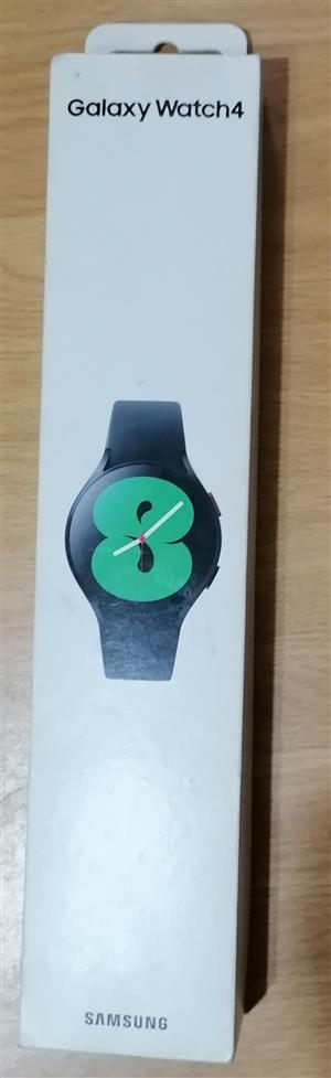 Samsung Galaxy watch 4 very good condition 