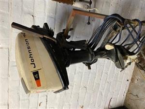 Johnson Sea Horse 4HP outboard motor with Fuel tank  -1972 - collectors piece