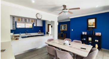 Luxury Living in the heart of Atlasville with a flat for the inlaws