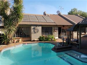 House For Sale in Pollak Park