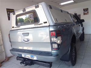 2013 FORD RANGER 3.2 XLT/AUTOMATIC TRANSMISSION/4X4/CLOCK CAB/103,000KM/CLOTH SEATS/WITH CANOPY/GRAY