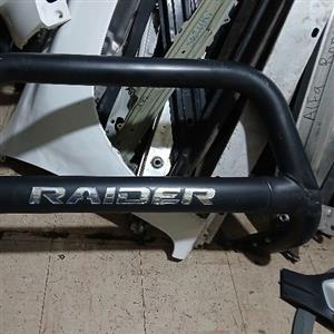Toyota raider bull bar 