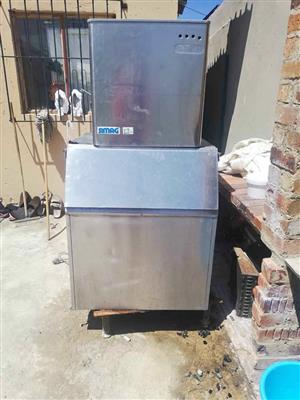 Smag ICE MAKER