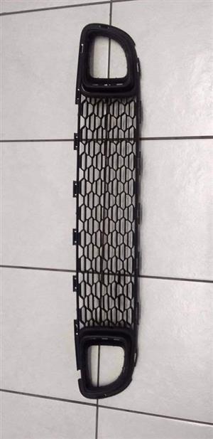 MINI R55 R56 R57  FRONT BUMPER LOWER CENTER GRILLE