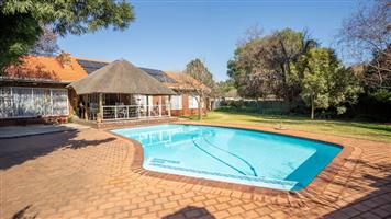 Stacked to the rafters with extras, we bring you this stunning 5 bedroom family home, manicured and
