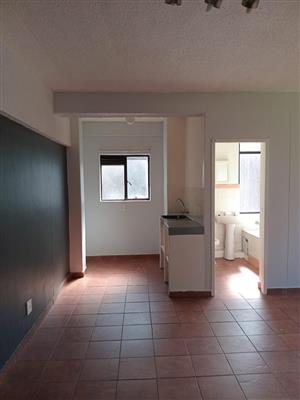 Apartment Rental Monthly in Hillbrow