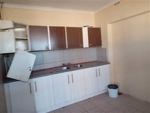  2 Bedroom House to Let in Wychwood, Germiston 