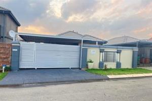 House For Sale in Alrode South