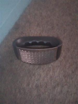 ARC SPREAD GARLIC PRESS