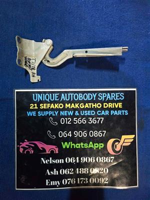 Ford Ranger T7 T8 Right Bonnet Hinge