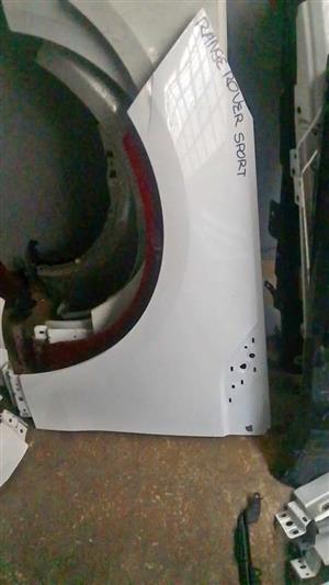 RANGE ROVER SPORT FENDER