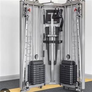 box gym folds open a d folds closed but have all the things you need on a gym.never been used 