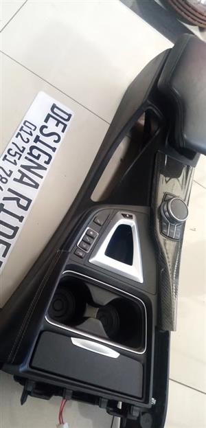 BMW CENTER CONSOLE /ARM REST & I DRIVE MULTI BUTTON CONTROLE UNIT 