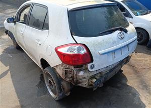 Stripping Toyota Auris 
