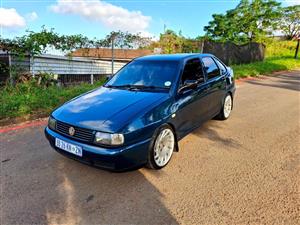 Polo classic 1,4 with 17 inch rims brand new tyres car is very neat for its age 