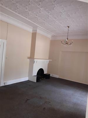 Big bedroom with separate living room to rent in Houghton Estate
