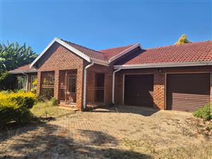 FAMILY HOME IN FAUNA PARK