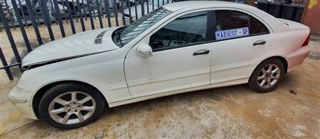 MERCEDES BENZ W203 C180K NOW STRIPPING FOR SPARES