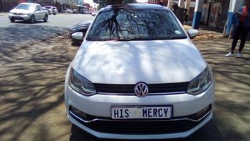 VW POLO TSI DSG 1.2 SUNROOF,MANUAL,AUTOMATIC
