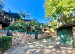 Townhouse For Sale in Capital Park