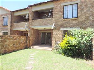 MOOIKLOOFRIDGE TO RENT