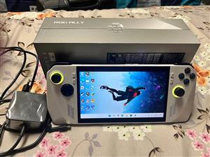  ASUS ROG ALLY Z1 EXTREME – 512GB SSD / 16GB RAM 