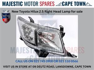 Toyota Hilux 2.5 Right Head Lamp for sale