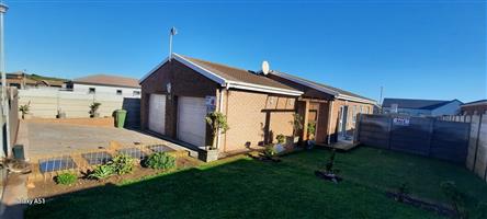Low Maintenance, Durable face-brick exterior House For Sale 