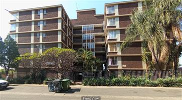Stunning 2-bedroom flat for sale in Silverton, Pretoria – modern living in a vibrant community!
