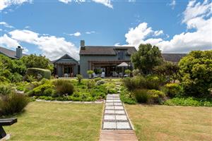House For Sale in Lake Michelle Security and Eco Estate