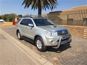 2011 Toyota Fortuner 3.0D-4D R/B A/T