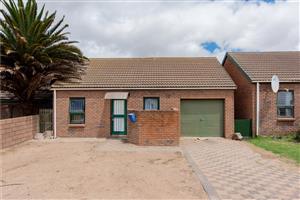 3 Bedroom House for Sale in Vredenburg