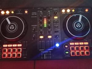Pioneer DDJ 400 DJ contoller