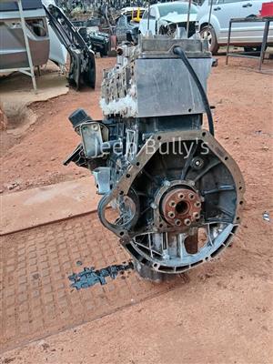 Jeep Grand Cherokee WJ Stripped 2.7 Engine 