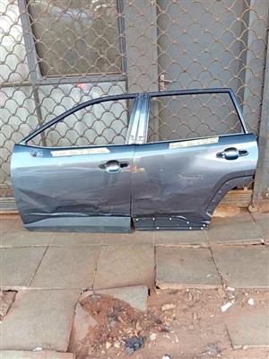 Toyota RAV4  door