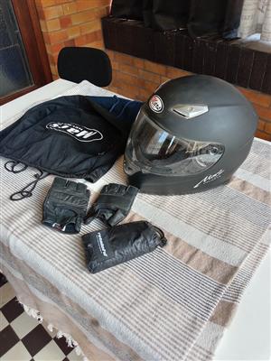 Mortor Bike Helmet Mars (Small) with rainsuit and gloves