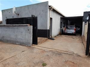 House For Sale in Naledi