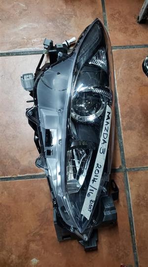 Mazda 3 (2014) Headlight