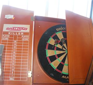 DARTBOARD IN CASE S065183C