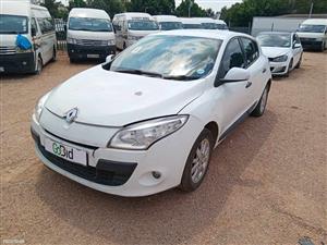 Megane 3 1.6 Petrol Stripping