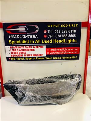 Audi Q7 left side headlight replacement lens 