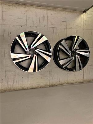 2022 VW t - cross 2x mag rims