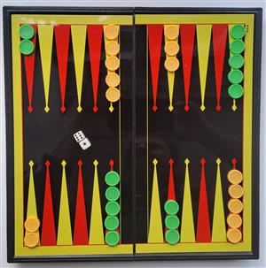 Backgammon Magnenic Board Game. Brand new in a box. Never Used. Complete. 30cm b