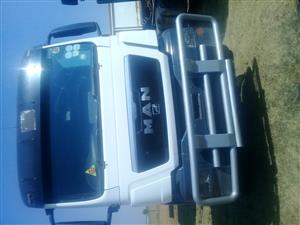I HAVE A GREAT DEAL JUST FOR YOU IN SALE SEE IT IN OUR YARD LOOK NO FURTHER FOR THIS BEST DEAL ON A MAN TRUCK WITH FLATDECK TRAILER