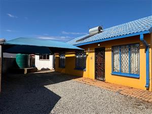 Stylish 3-Bedroom Home with Flatlet in Sunrise View