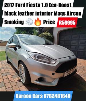 2017 Ford Fiesta 1.0 Eco-Boost black leather 